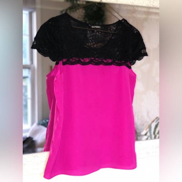 Express Hot Pink Short Sleeve Blouse w/Lace Top and Lace Cuff Sleeves - Size S - Picture 2 of 6